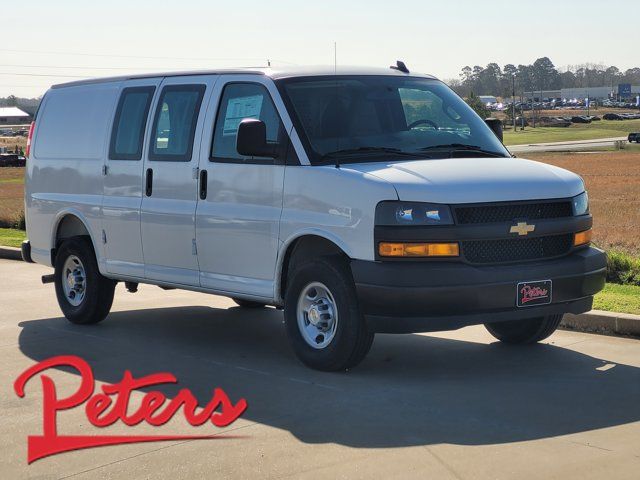 2025 Chevrolet Express Base