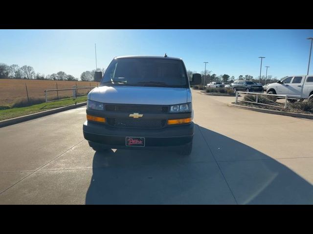 2025 Chevrolet Express Base