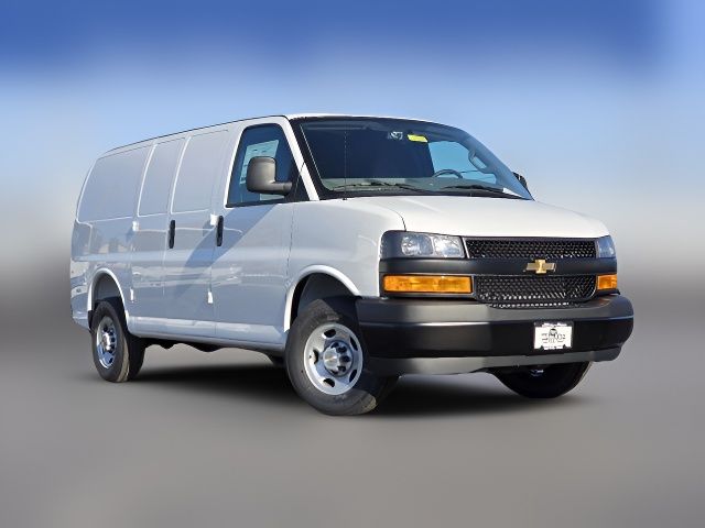 2025 Chevrolet Express Base