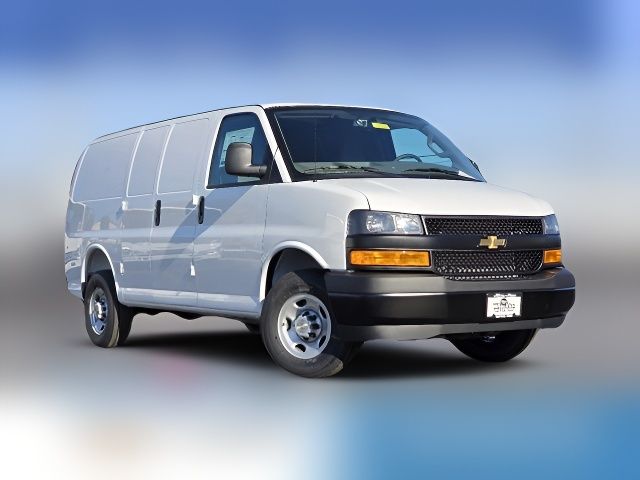 2025 Chevrolet Express Base