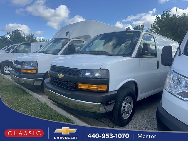 2025 Chevrolet Express Base