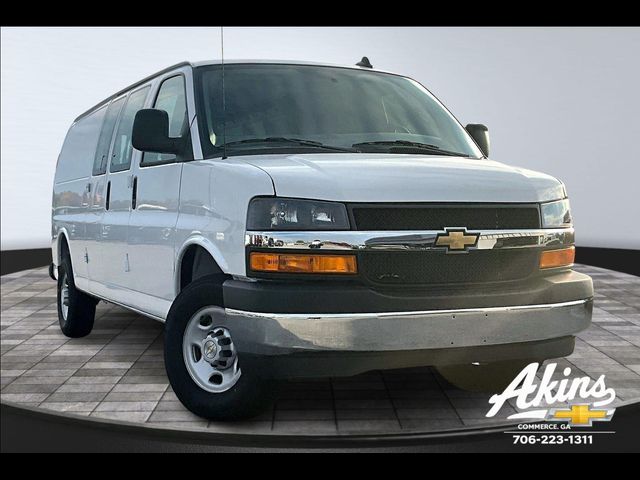 2025 Chevrolet Express Base