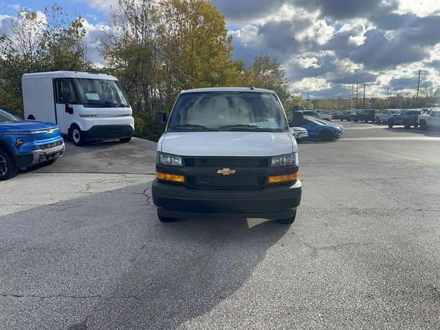 2025 Chevrolet Express Base