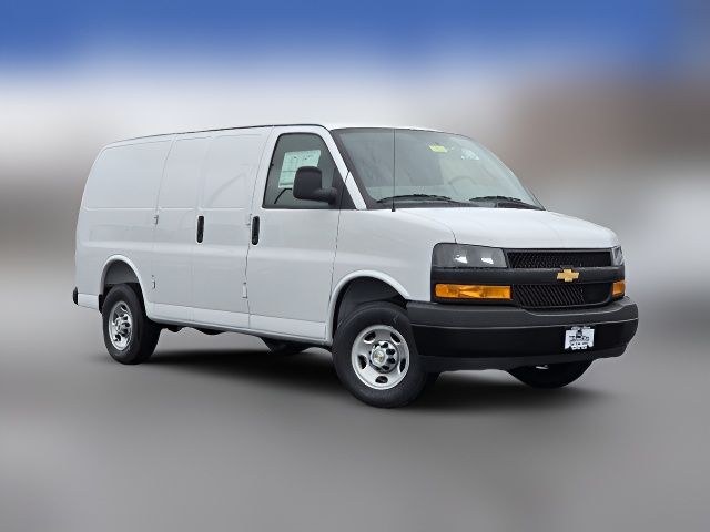 2025 Chevrolet Express Base