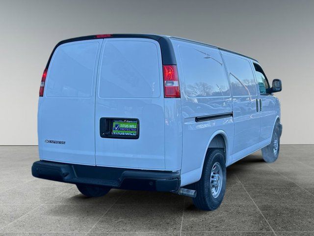 2025 Chevrolet Express Base