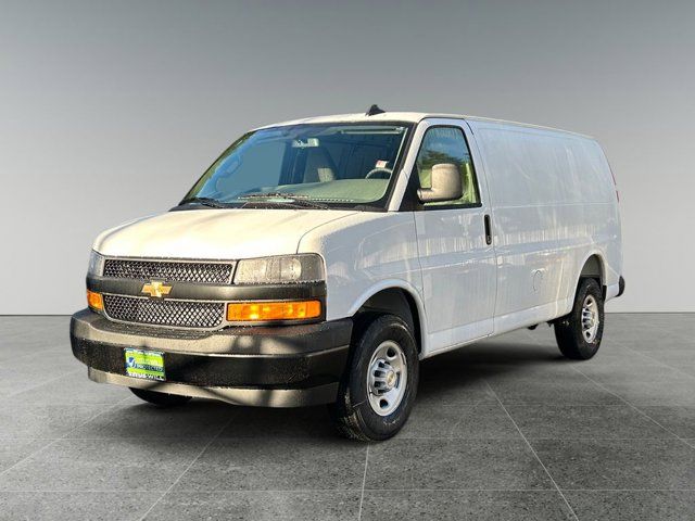 2025 Chevrolet Express Base