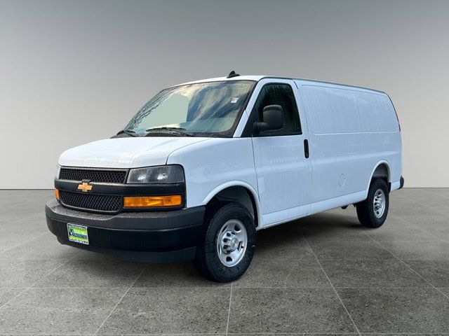 2025 Chevrolet Express Base