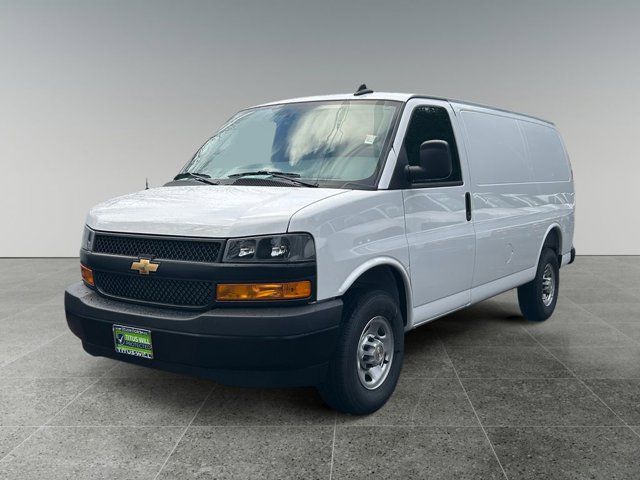 2025 Chevrolet Express Base