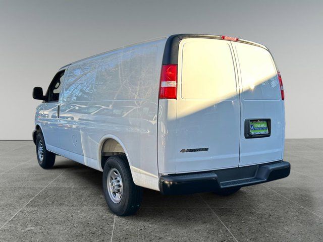 2025 Chevrolet Express Base