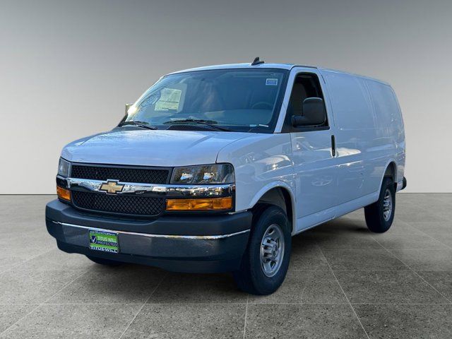 2025 Chevrolet Express Base