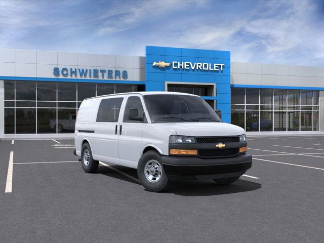 2025 Chevrolet Express Base