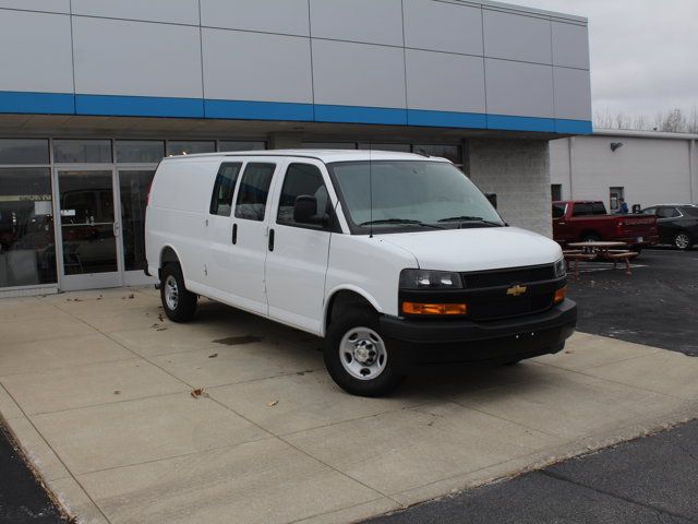 2025 Chevrolet Express Base