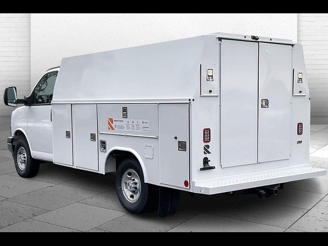2025 Chevrolet Express Base