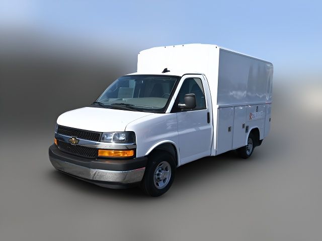 2025 Chevrolet Express Base