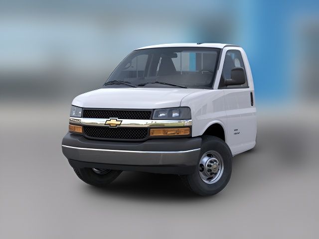 2025 Chevrolet Express Base