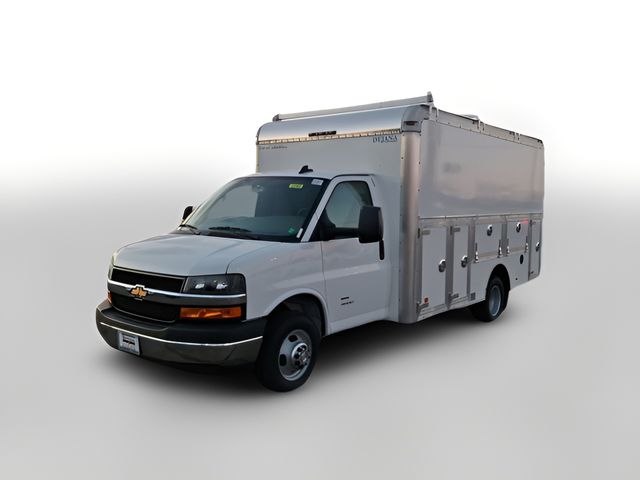 2025 Chevrolet Express Base