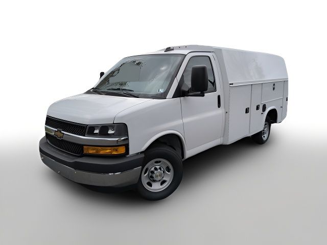 2025 Chevrolet Express Base