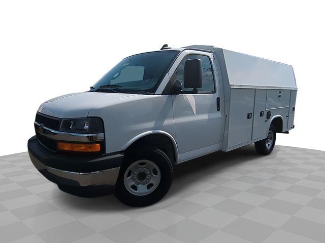 2025 Chevrolet Express Base
