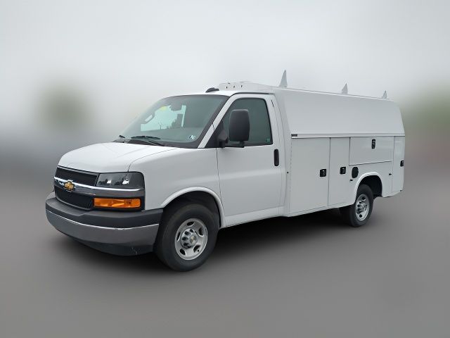 2025 Chevrolet Express Base