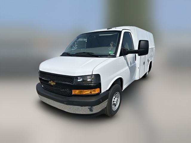 2025 Chevrolet Express Base