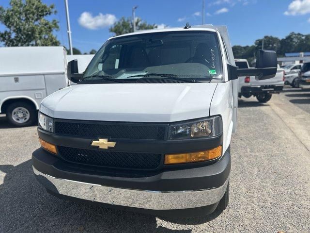 2025 Chevrolet Express Base