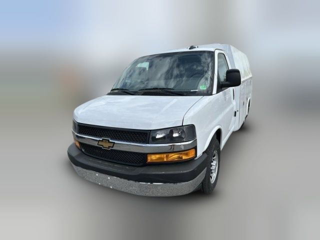 2025 Chevrolet Express Base