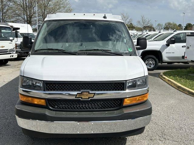 2025 Chevrolet Express Base