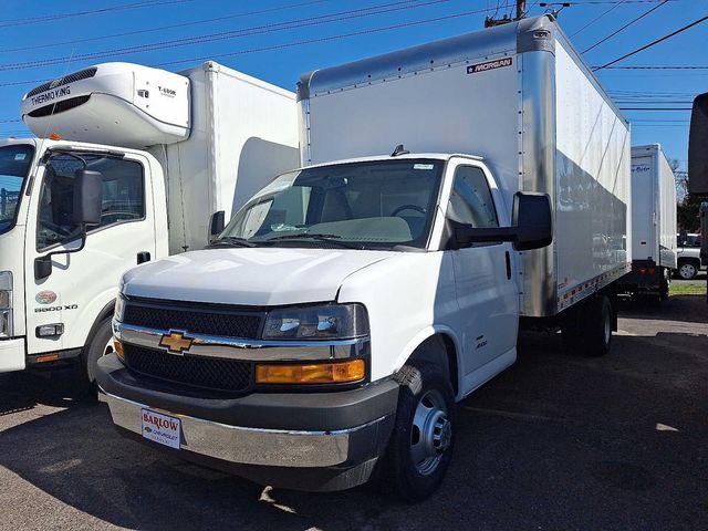 2025 Chevrolet Express Base