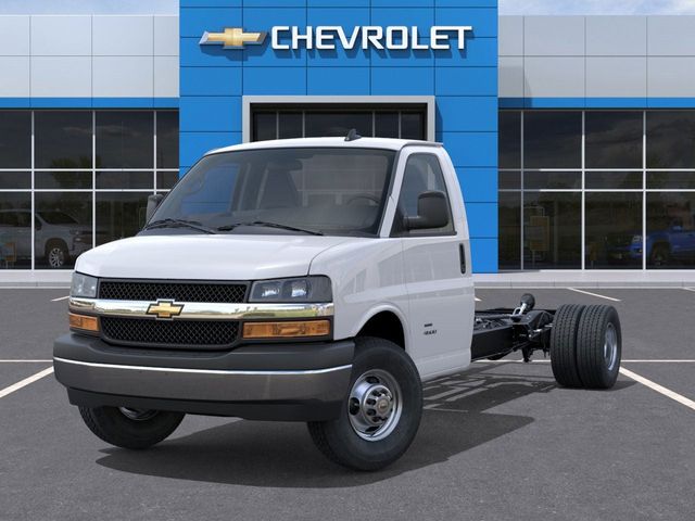 2025 Chevrolet Express Base