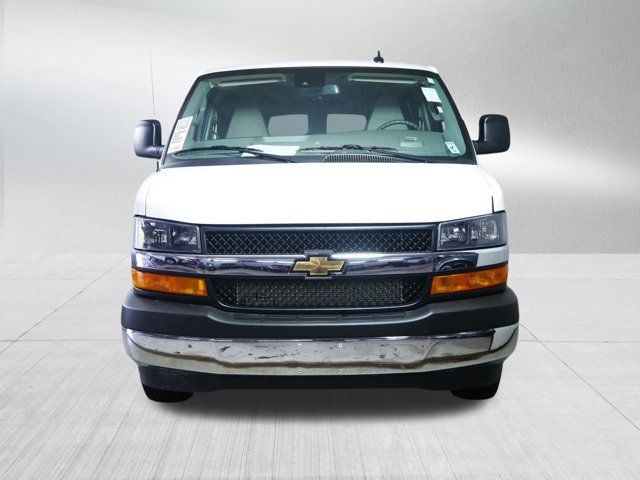 2025 Chevrolet Express LT