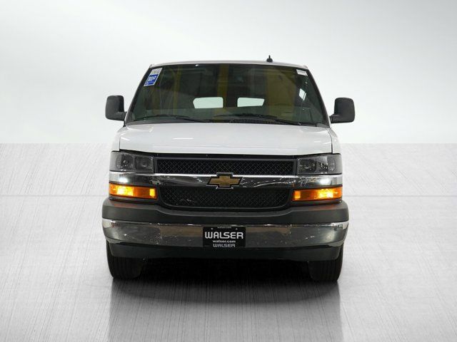 2025 Chevrolet Express LT