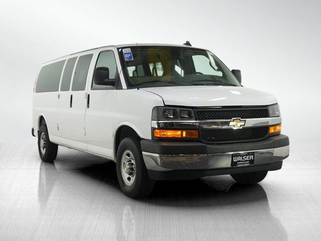 2025 Chevrolet Express LT