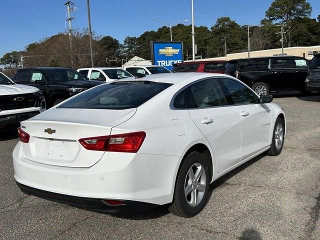 2025 Chevrolet Malibu LS