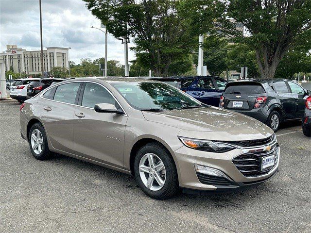 2025 Chevrolet Malibu LS