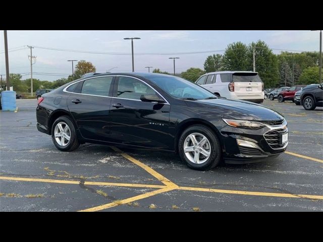 2025 Chevrolet Malibu LS