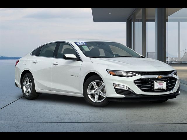 2025 Chevrolet Malibu LS