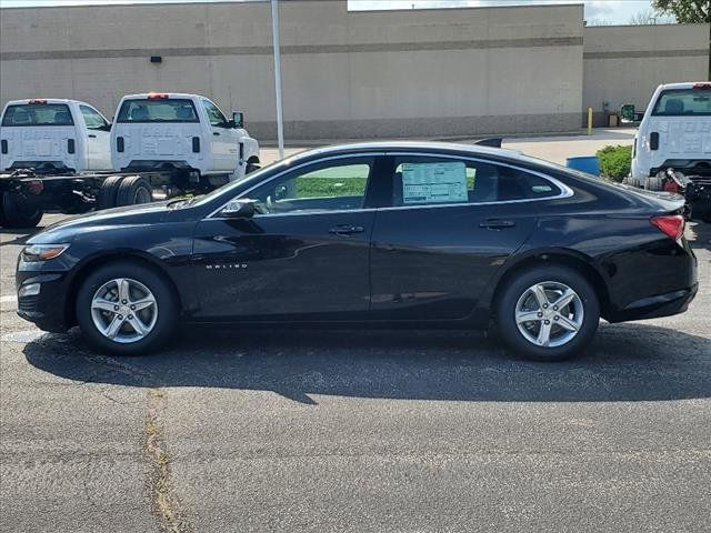 2025 Chevrolet Malibu LS