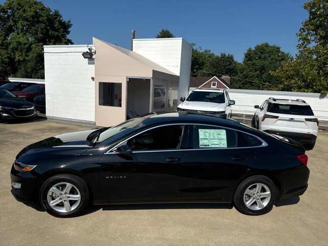 2025 Chevrolet Malibu LS