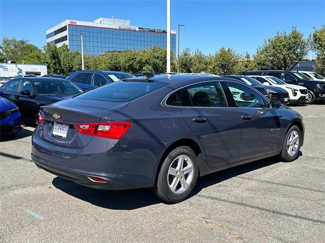 2025 Chevrolet Malibu LS