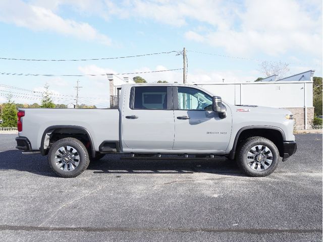 2025 Chevrolet Silverado 2500HD Custom