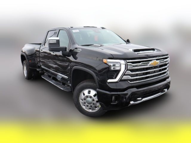 2025 Chevrolet Silverado 3500HD High Country