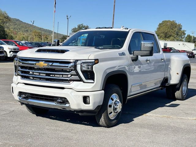 2025 Chevrolet Silverado 3500HD High Country