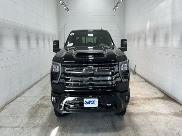 2025 Chevrolet Silverado 3500HD High Country