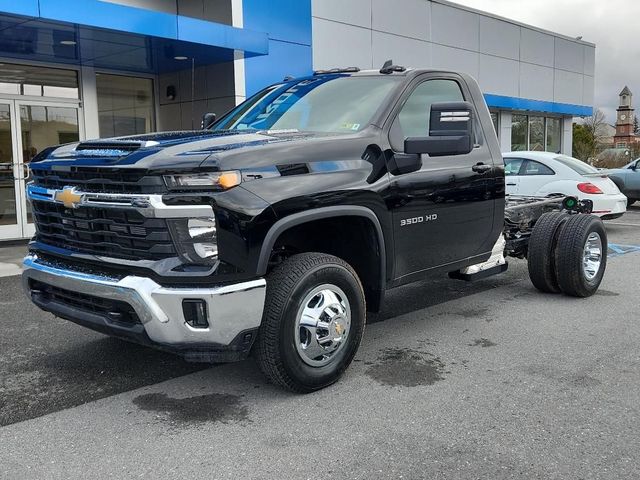 2025 Chevrolet Silverado 3500HD LT