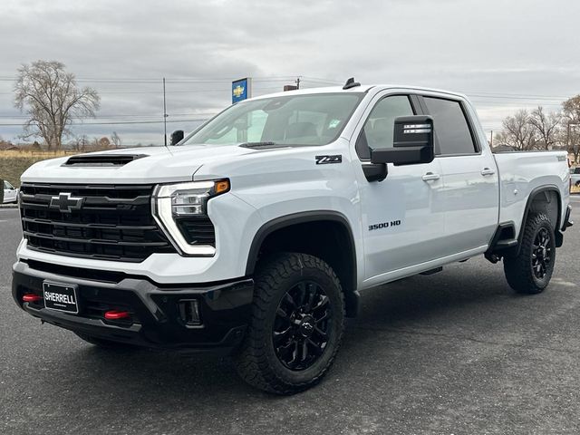 2025 Chevrolet Silverado 3500HD LT