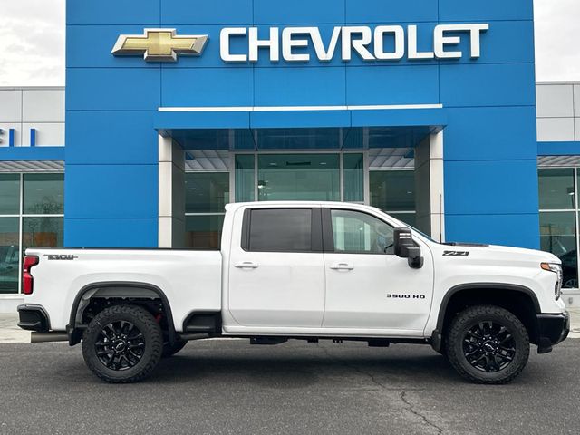 2025 Chevrolet Silverado 3500HD LT