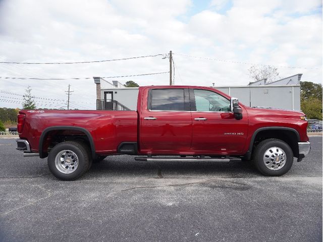 2025 Chevrolet Silverado 3500HD LTZ