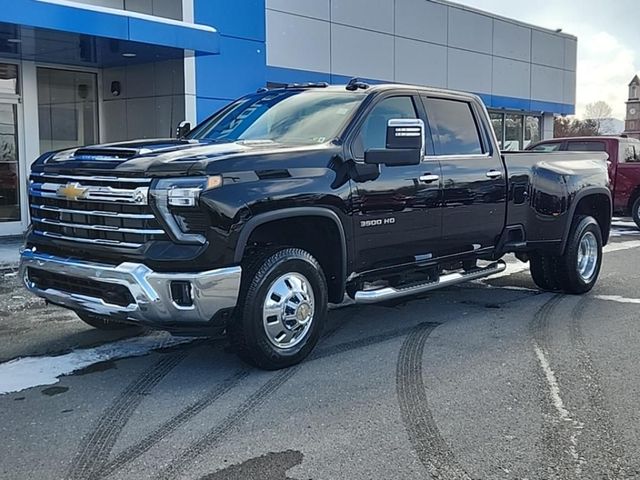 2025 Chevrolet Silverado 3500HD LTZ