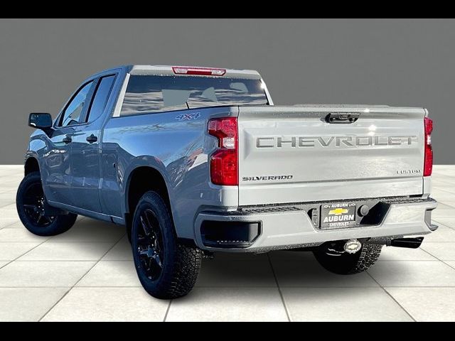 2025 Chevrolet Silverado 1500 Custom