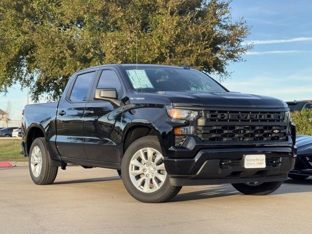 2025 Chevrolet Silverado 1500 Custom